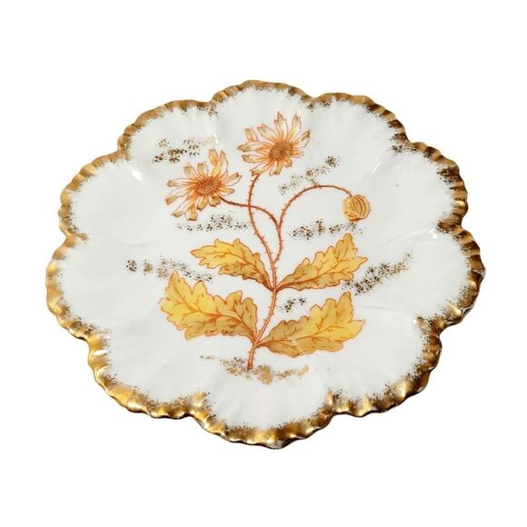 Vtg Marx & Gutherz Carlsbad Austria Fluted Edges HandPainted Floral Trinket Dish - Picture 1 of 10